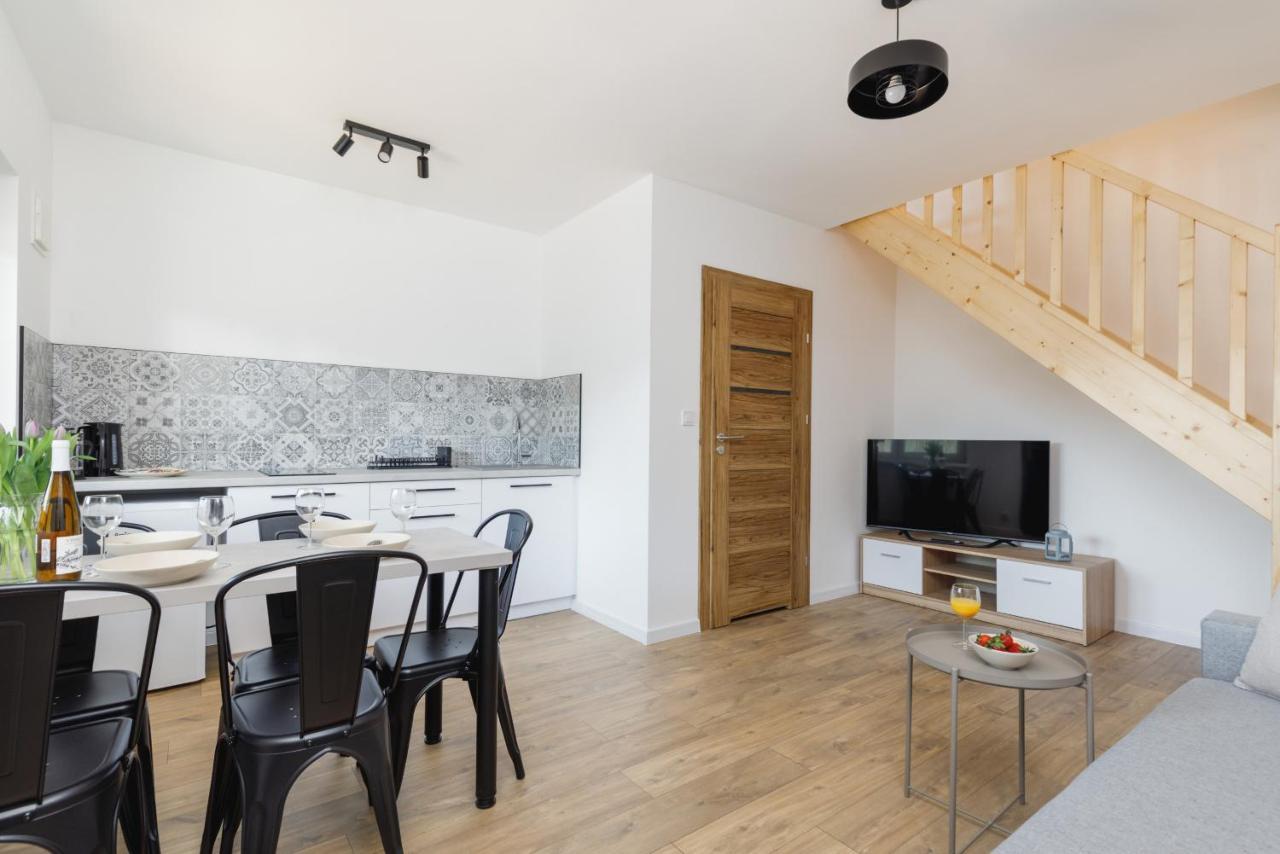 Apartment Seaside Escape By Renters Mielenko
