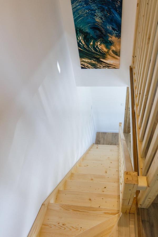 Apartment Seaside Escape By Renters